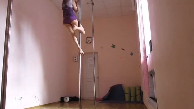 41 Елена Карасик Pole Dance Хват под локтем на динамичном пилоне смотреть онлайн