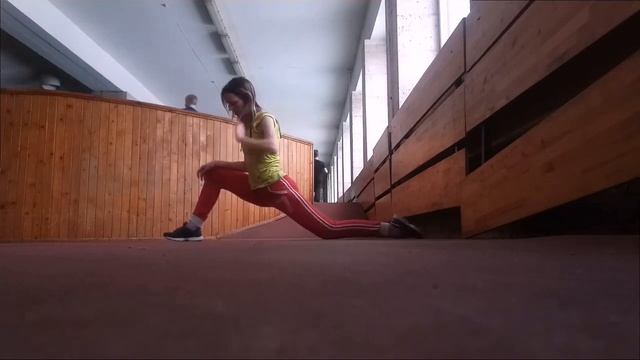Спорт / Упражнения на каждый день / Упражнения на Гибкость / Упражнения Для Шпагата смотреть онлайн