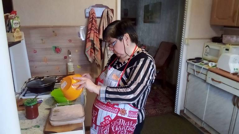 Жизнь в деревне. Что готовлю, делюсь рецептом. Жду мужа на обед смотреть онлайн