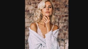 Засунувшая руку между ног Мирослава Карпович рассказала о звездах