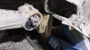 Выбить сайлентблок с железной обоймой за 10 минут.