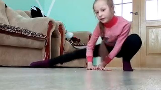 Учимся делать шпагат смотреть онлайн