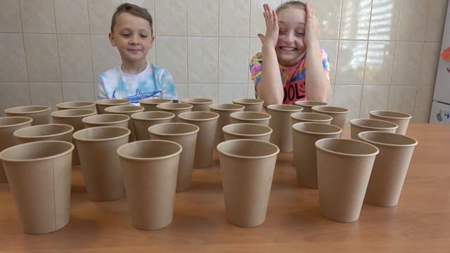 CUP CHALLENGE - пустой или полный стакан и башня стаканчиков смотреть онлайн