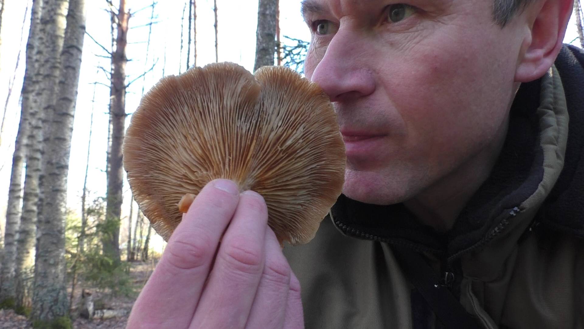 8Е МАРТА! Сделал тортик и УЕХАЛ В ЛЕС! смотреть онлайн