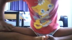 ПАКАЗЫВАЮ КАК СЕСТЬ НА ШПАГАТ.Это звезда★ у нее нет шпагата 1 лайк 1 шпагат