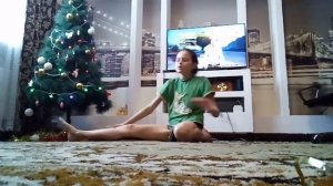 Растяжка на шпагат