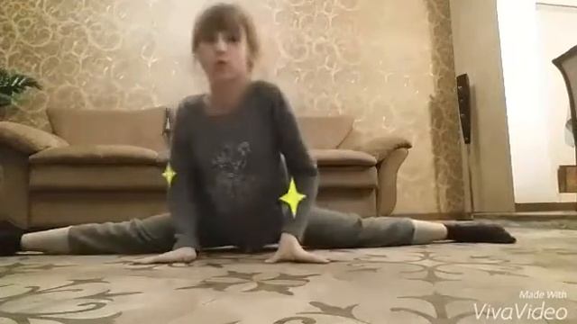 Как сесть на шпагат/Dasha Makarenko смотреть онлайн