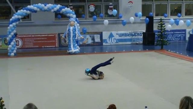 Колб Анастасія 2005 м'яч м.Полтава "Снігова королева - 2015" 19-20.12.2015 смотреть онлайн