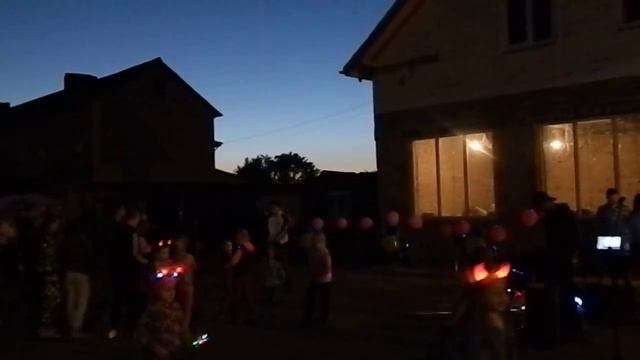 J1Mak смотреть онлайн