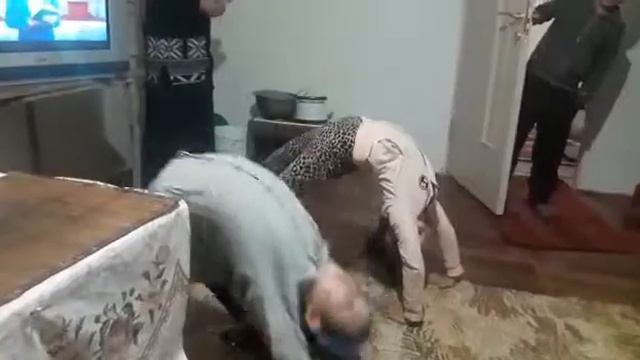 Шпагат Назгули и Хан зады смотреть онлайн
