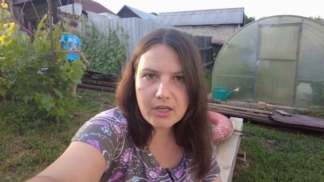 Целый день с Ванечкой 🥰/ Вяжу корзинку из джута .. смотреть онлайн
