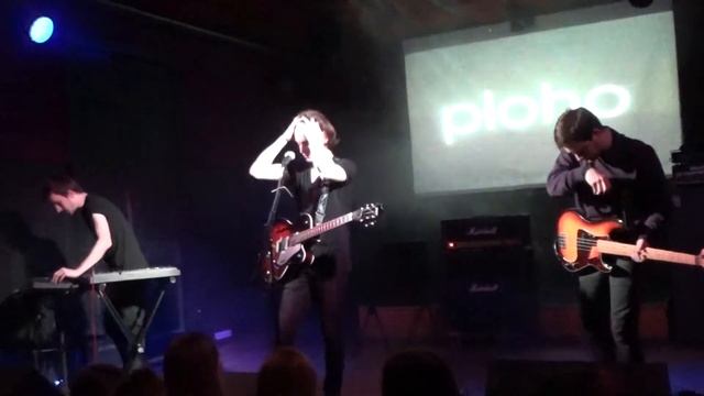 PLOHO // "Бумажные бомбы" в Петербурге смотреть онлайн