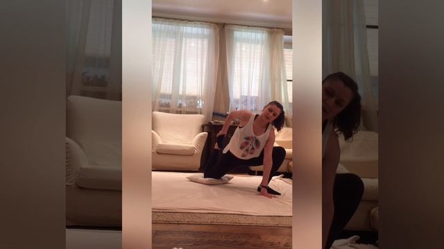 Как сесть на продольный шпагат в домашних условиях смотреть онлайн