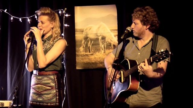 Russo & Weinberg - Bringing You Down - Live at the Shpagat 23.04.13 смотреть онлайн