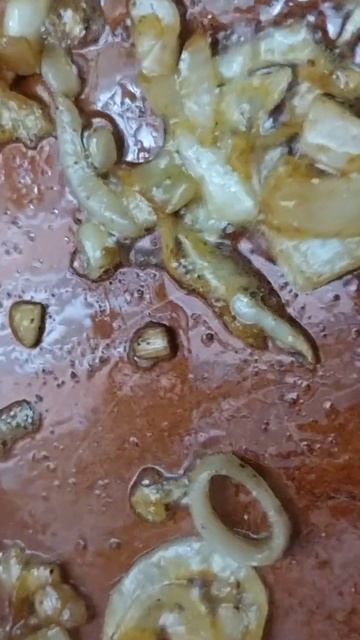 Finishing up the Carmalized Onions смотреть онлайн