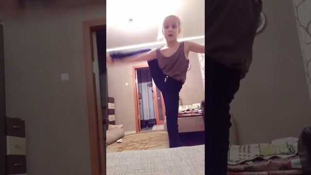 ЗАХВАТ ЧЕРеЗ ПРоДоЛЬНые ШПАГАТЫ смотреть онлайн