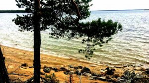 Троллинговая рыбалка. Отдых в октябре на Онеге. Большая волна и рыба. Trolling fishing