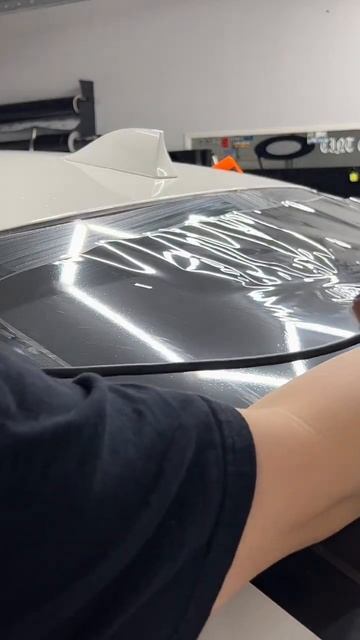 Тонировка задней полусферы. Автомобиль BMW 550i. смотреть онлайн