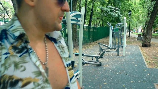 Elephantkilla и #MBBarbell №30 - Экскурсия по Обручевскому району смотреть онлайн