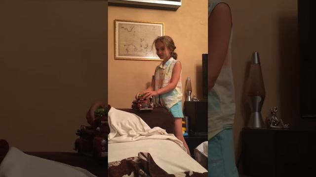 Пыталась в шпагат встать но не получилось!👍🏻😢 смотреть онлайн