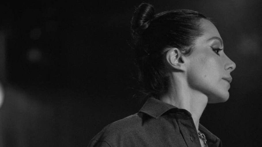 ANNADIKAY - In a sentimental mood смотреть онлайн