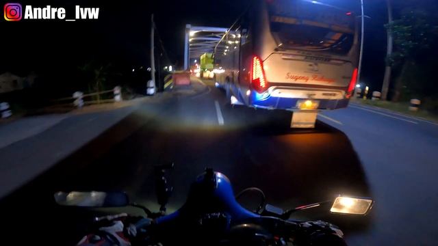 Ngoceh Sepanjang Jalan Sambil Menentukan Isi Bensin смотреть онлайн