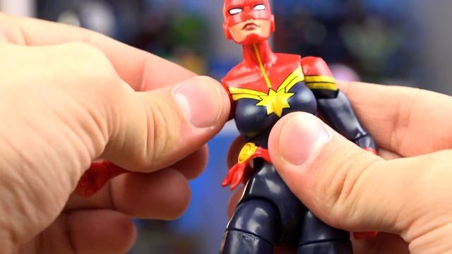 Фигурка КАПИТАН МАРВЕЛ от Marvel Legends! смотреть онлайн