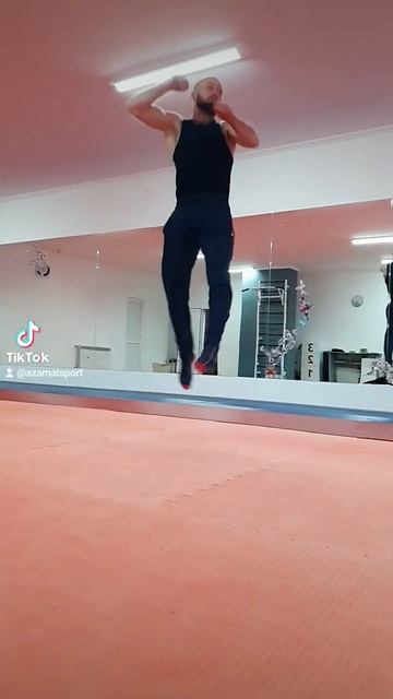 Шпагат 🤣 #спорт #мотивация #приколы смотреть онлайн