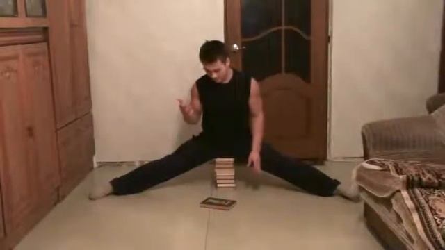 Как легко сесть на шпагат - Parkour-Z смотреть онлайн