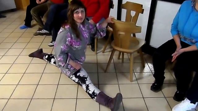 Копия видео ДР Юры, шпагат от Маши и Кати смотреть онлайн