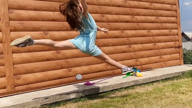 прыжок в шпагат🏅 смотреть онлайн