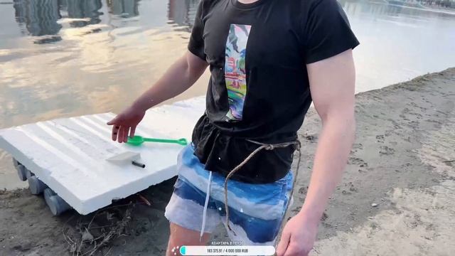 Лёва переплывает реку/Di_rubens отрезала себе палец смотреть онлайн