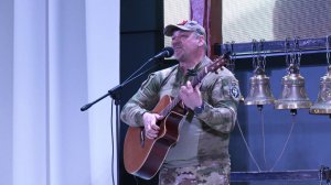 В Нижневартовске выступил фронтовой звонарь