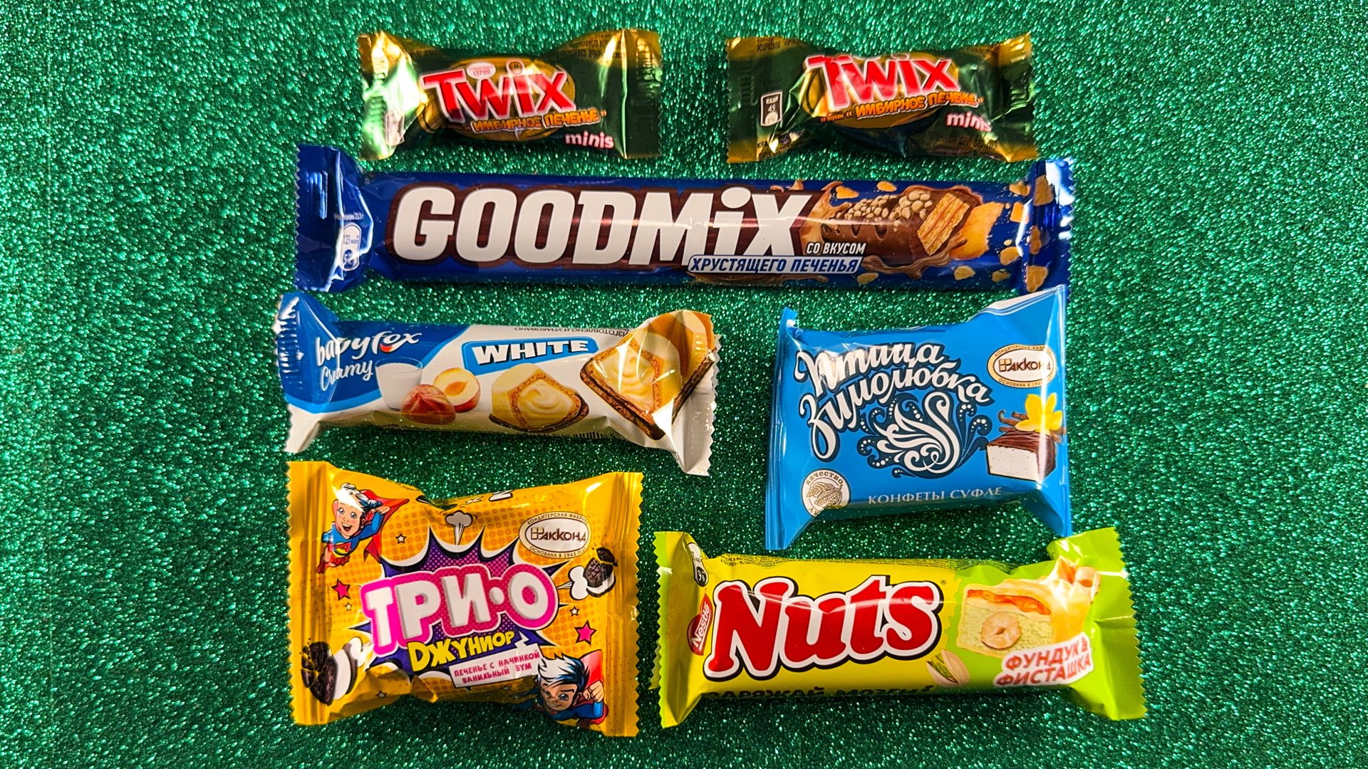 Распаковка ГИГАНТСКОЙ радужной леденцовой конфеты с нарезкой вкусных конфет