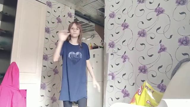 Как сесть на шпагат за 4 минуты | Kristina Live смотреть онлайн
