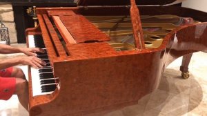 Heroes of Might & Magic: Olden Era - композитор Пол Ромеро играет трек из игры на рояле