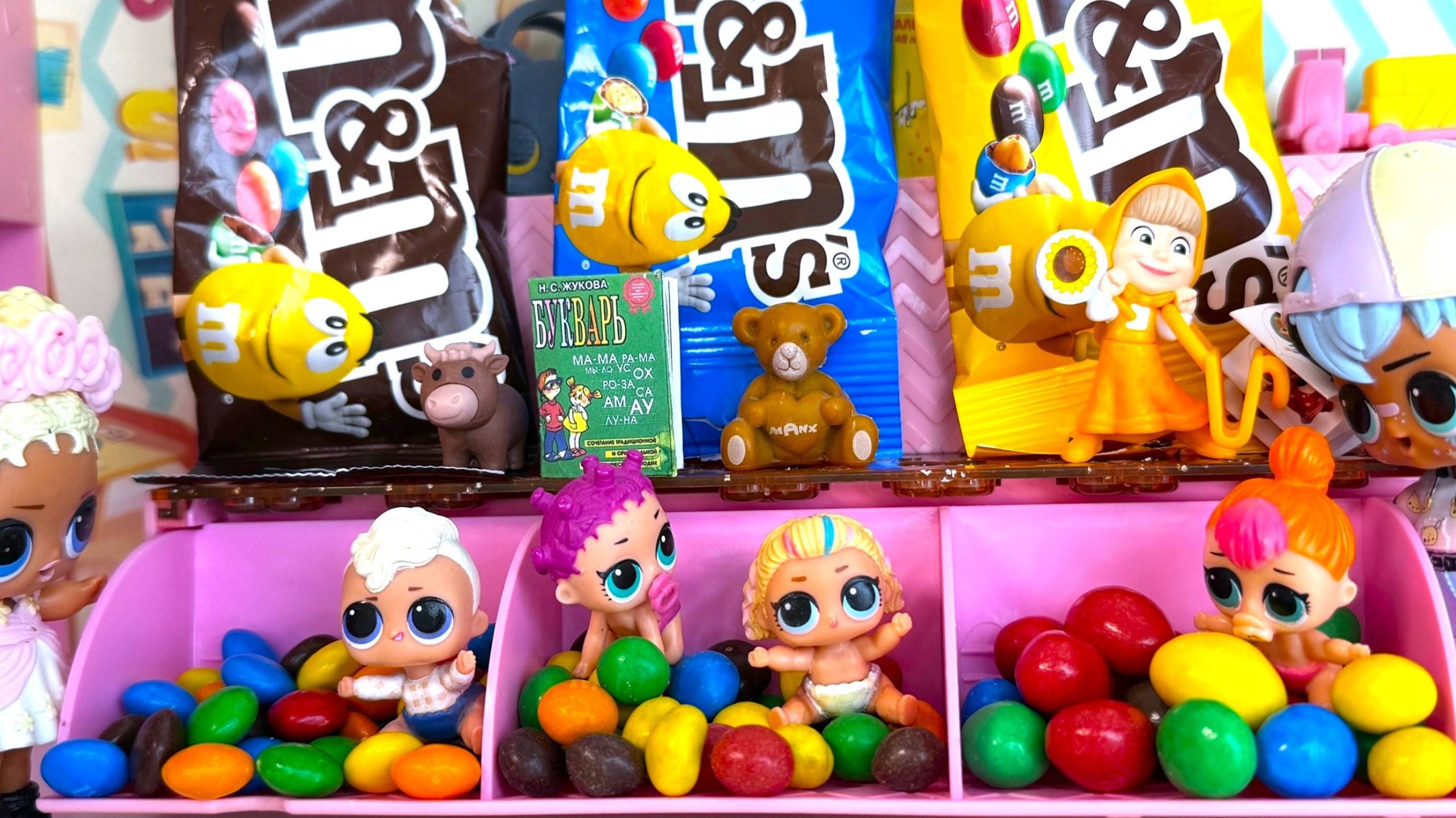 НАШЛИ ДЕТКИ, ГДЕ ПРЯТАЛИ КОНФЕТКИ🍬🍬🍬 Куклы ЛОЛ сюрприз детский садик МУЛЬТИКИ ДАРИНЕЛКА смотреть онлайн