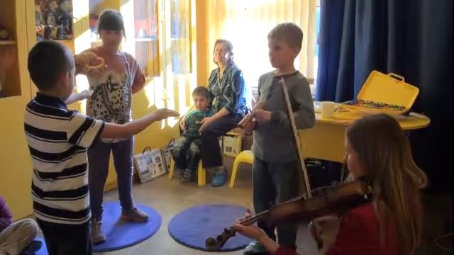 "Игра в лошадки" П.И. Чайковский смотреть онлайн