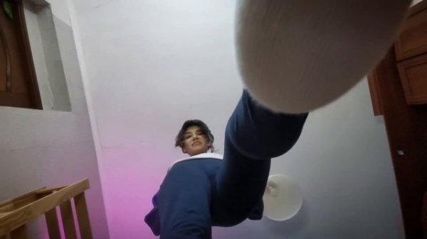 Giantess girl! Giantess custom video that I made today.