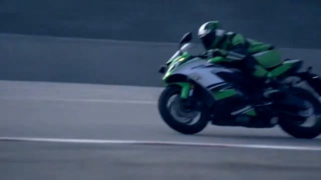 KAWASAKI NINJA ZX 6R 636 30th Anniversary Edition смотреть онлайн