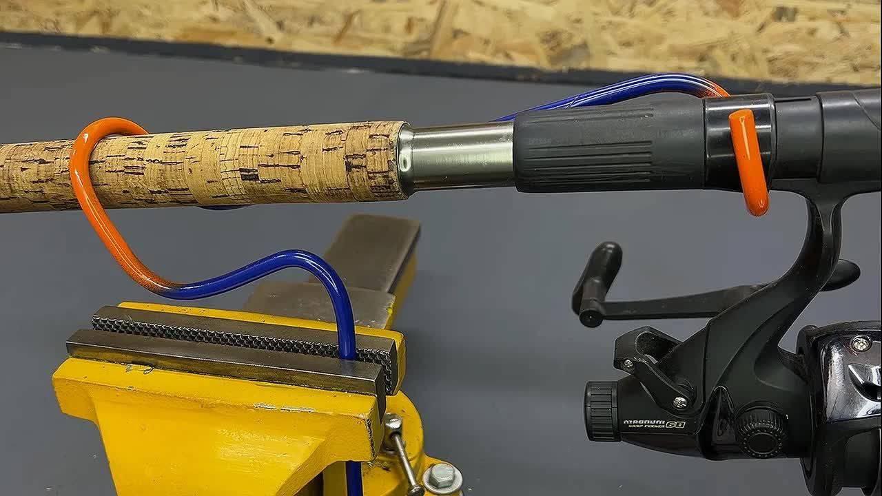 Самоподсекающая подставка для удочки Самодельные стойки два варианта стоек для удочки своими руками смотреть онлайн