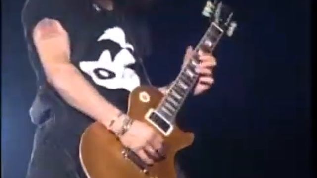 Guns N' Roses - November Rain live in Tokyo 1992 смотреть онлайн