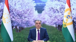 Эмомали Рахмон поздравил жителей Таджикистана с Наврузом