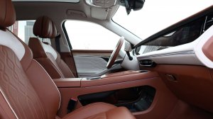 Тест-драйв Voyah Free EVR