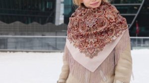 Платок шерстяной с шелковой бахромой "Нарядная", 1997-2, 125х125 см #platki#beautiful#fashion#art