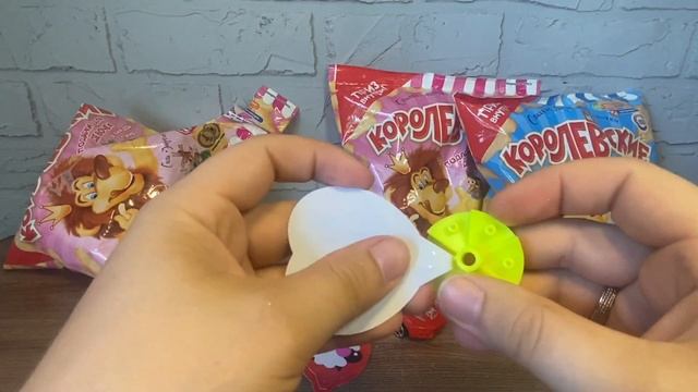 Королевские кукурузные палочки с сюрпризом. Что попалось ?? смотреть онлайн