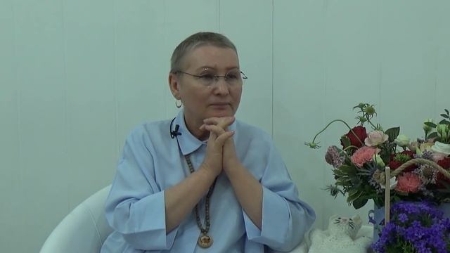 Семинар (живая встреча) в Санкт-Петербурге с Пранджали Ма. День 2 ч. 2. смотреть онлайн