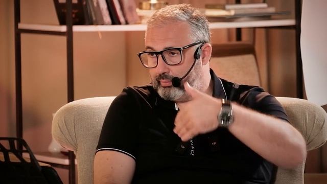 Какую выбрать бизнес-модель, чтобы заработать большеазбор бизнеса с Алексом Яновским смотреть онлайн