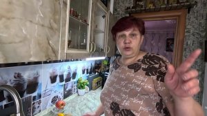 Чем меньше за ними ходишь, тем лучше... Придет с работы, пусть ползёт...
