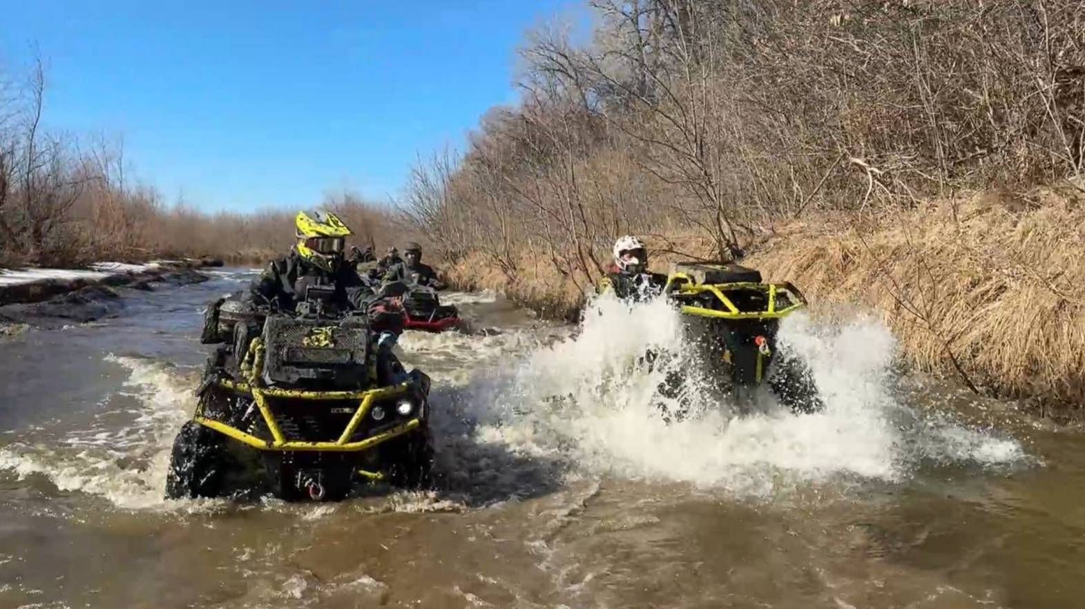 ШТУРМУЕМ ГРЯЗЬ💪 50 КВАДРОЦИКЛОВ 🚜 ОТКРЫТИЕ ВЕСЕННЕГО СЕЗОНА 9 МАРТА ВОЛГОГРАДСКИЕ КВАДРОБРАТЬЯ смотреть онлайн